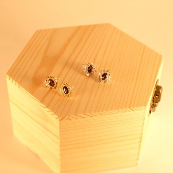 Sterling Silver Crystal Oval Stud Earrings Vintage Red Earrings Minimalist Geome - Picture 6 of 6